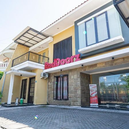 Reddoorz Syariah Near Marvel City Mall 2 Surabaya Eksteriør billede