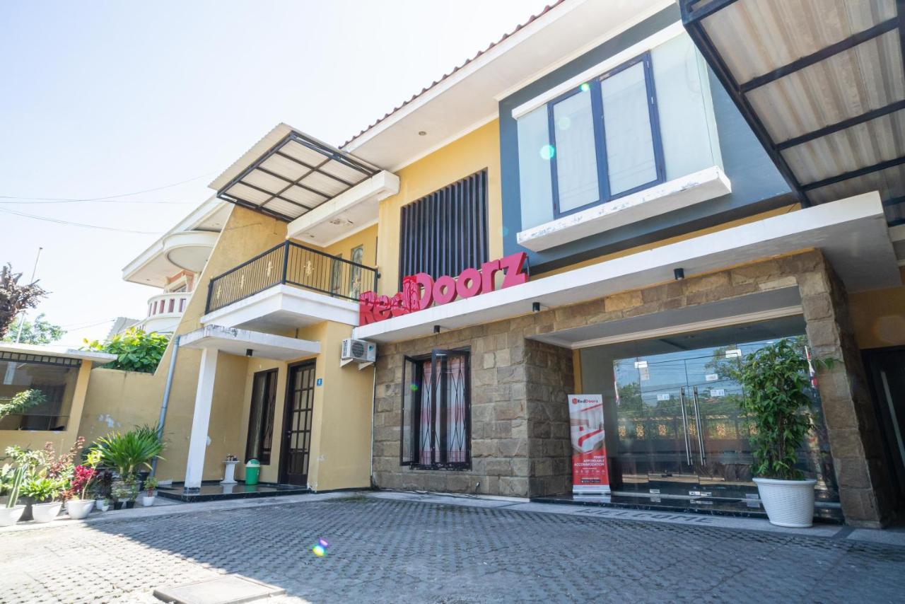 Reddoorz Syariah Near Marvel City Mall 2 Surabaya Eksteriør billede