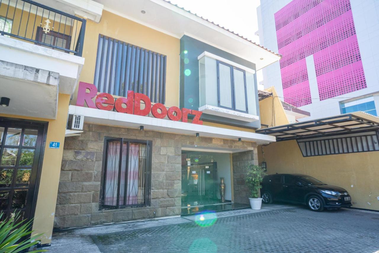 Reddoorz Syariah Near Marvel City Mall 2 Surabaya Eksteriør billede