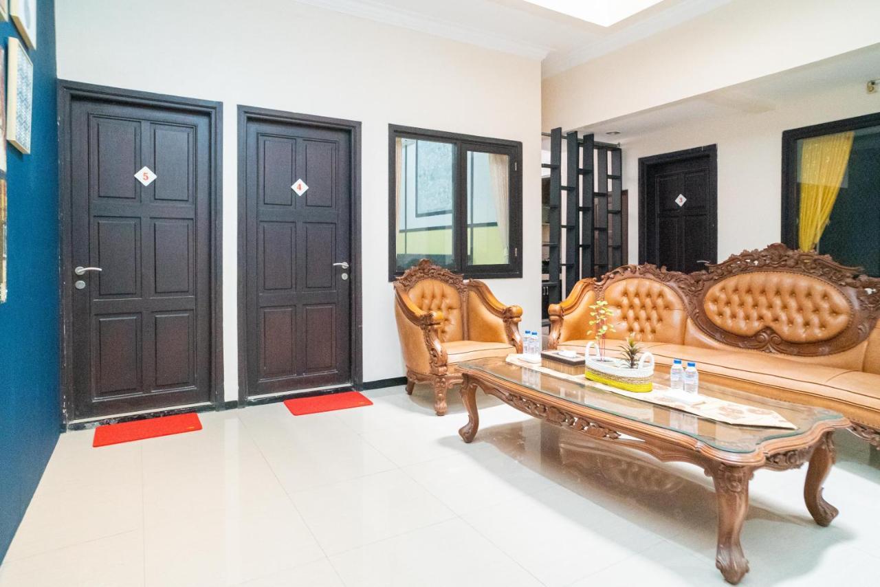Reddoorz Syariah Near Marvel City Mall 2 Surabaya Eksteriør billede