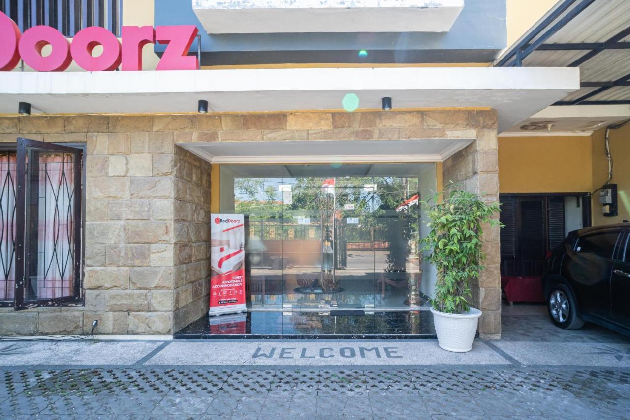 Reddoorz Syariah Near Marvel City Mall 2 Surabaya Eksteriør billede