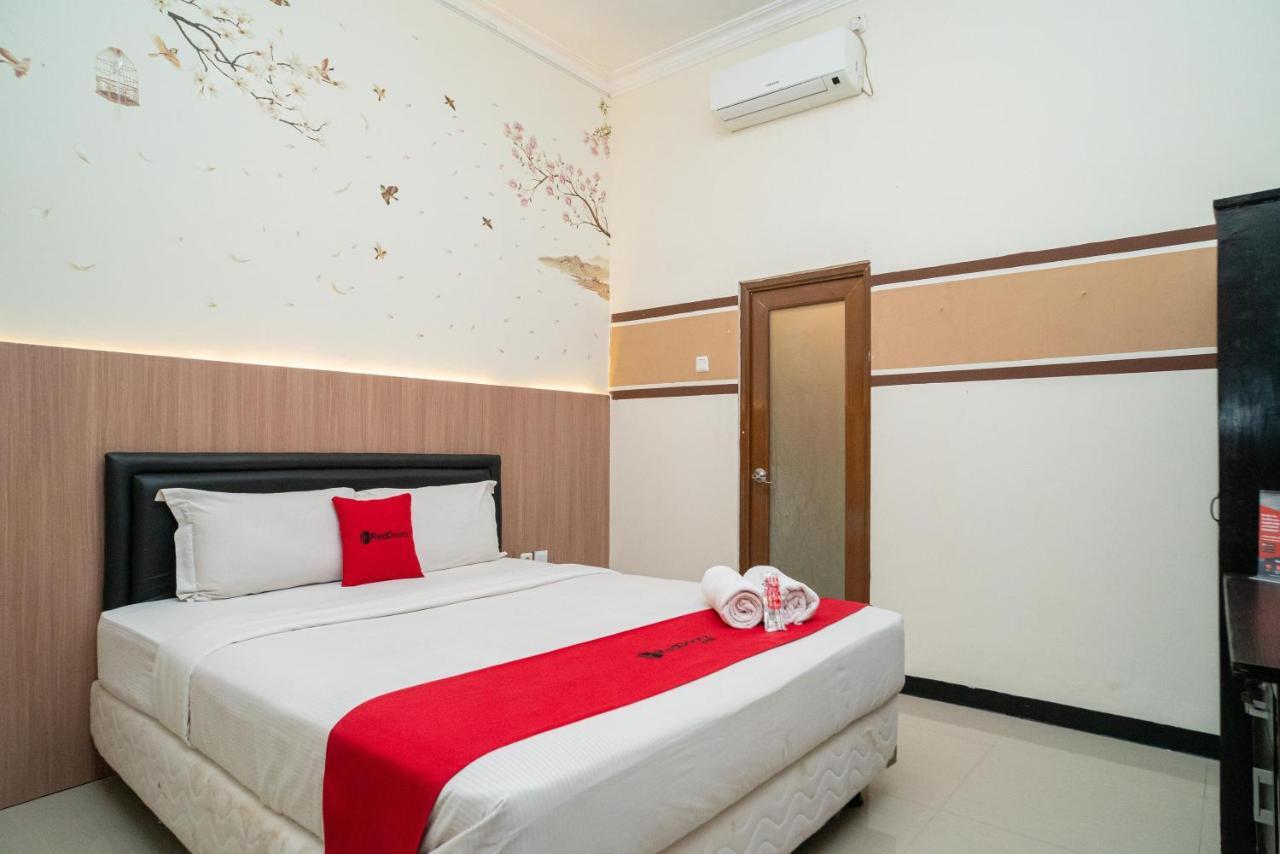 Reddoorz Syariah Near Marvel City Mall 2 Surabaya Eksteriør billede