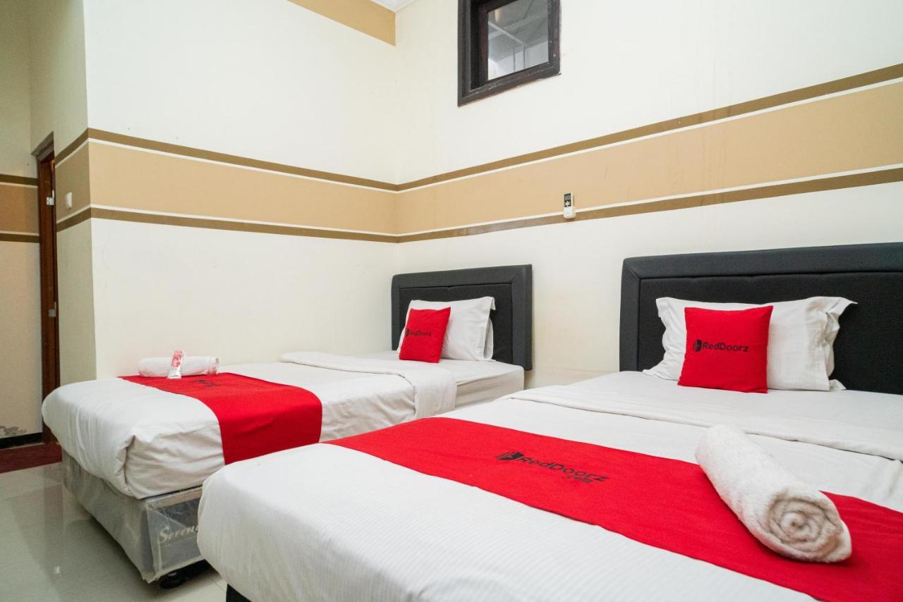 Reddoorz Syariah Near Marvel City Mall 2 Surabaya Eksteriør billede
